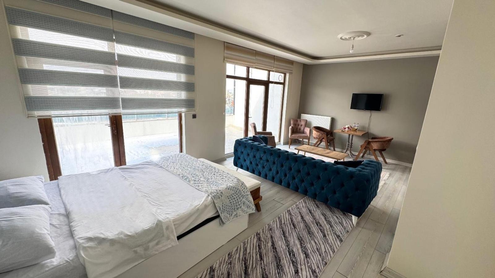 Alacaatli Suit Ankara Buitenkant foto